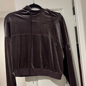ALO Yoga  Dark Brown Velvet hooded pullover